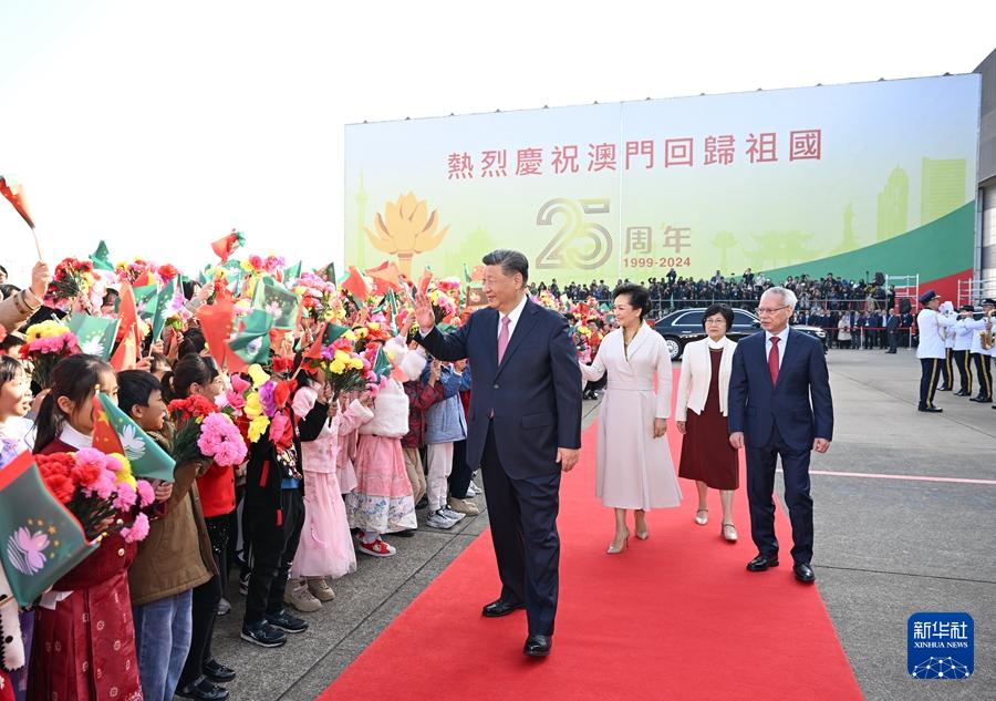 ​圆满结束在澳门的各项活动 习近平离开澳门返回北京