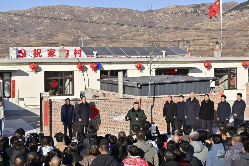 习近平在辽宁葫芦岛市看望慰问受灾群众  第7张