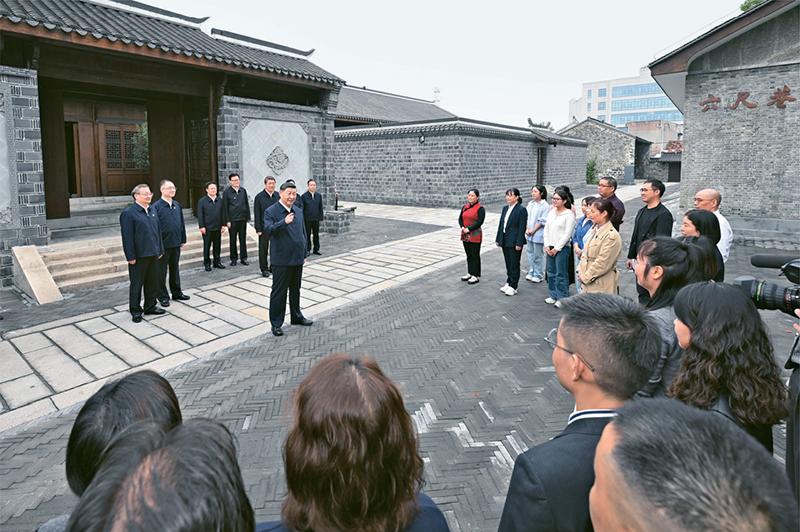 习近平：注重家庭，注重家教，注重家风  第2张