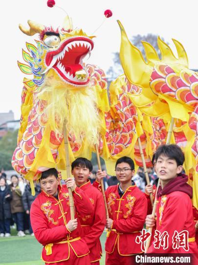 （新春走基层）贵州玉屏舞龙迎元宵  第7张