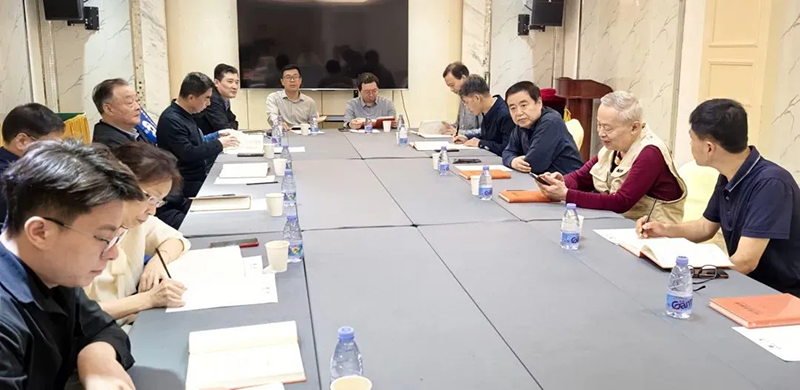 中央报刊驻广东记者协会举行《时代的脉搏》新书出版座谈会